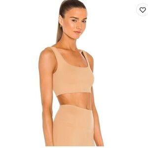 Set active x revolve box cut sports bra sculpt flex color pampas nude Size M L 